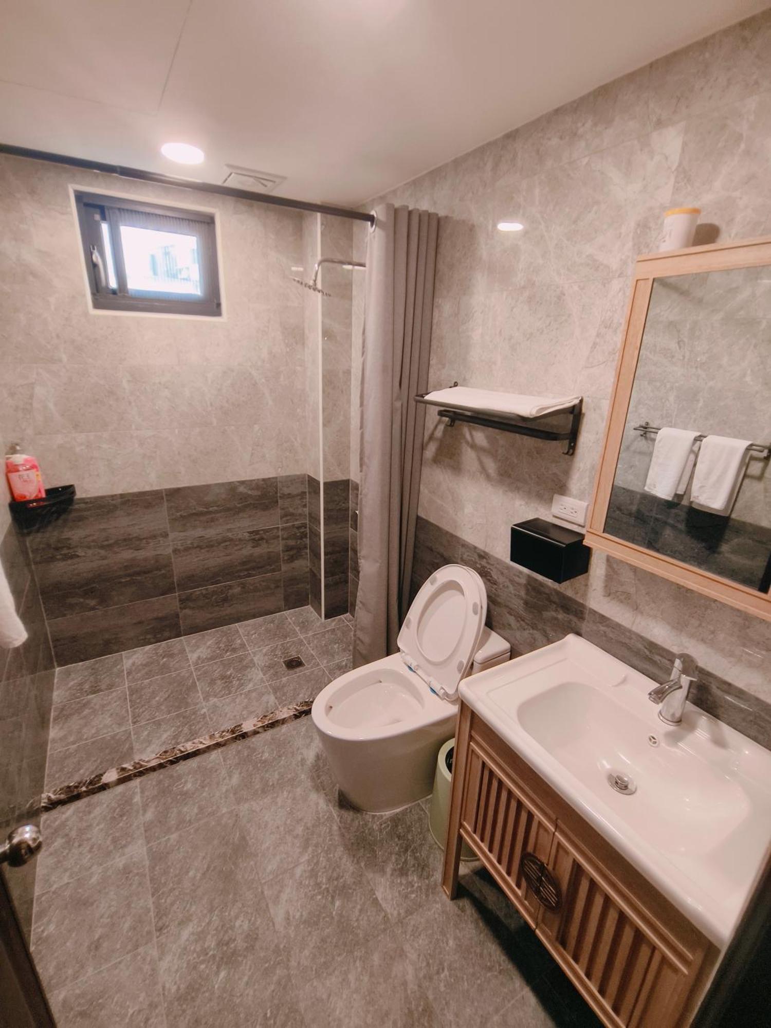 Jing Cheng Homestay Jincheng Bagian luar foto