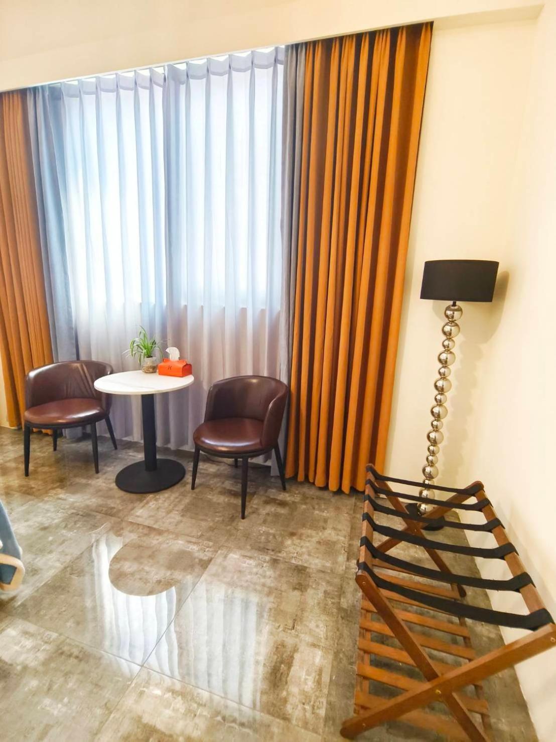 Jing Cheng Homestay Jincheng Bagian luar foto
